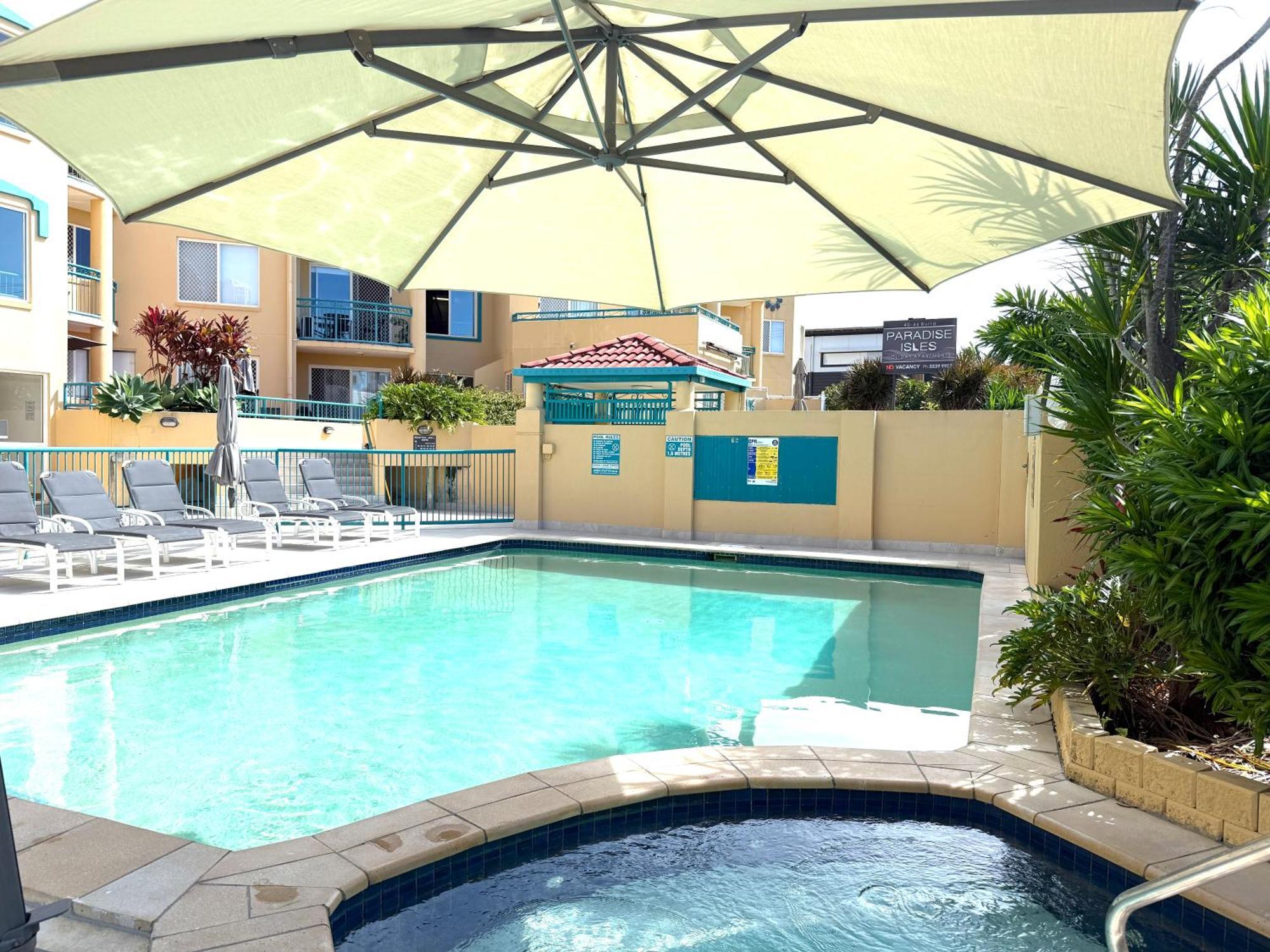 Chevron Island - Cozy And Convenient *